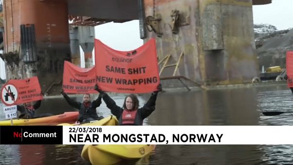 Greenpeace contro le trivellazioni di Statoil nell'Artico Greenpeace contro le trivellazioni di Statoil nell'Artico