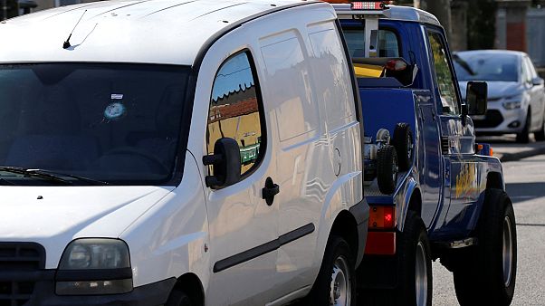 O carro que alegadamente o emigrante português conduzia quando foi atacado O carro que alegadamente o emigrante português conduzia quando foi atacado