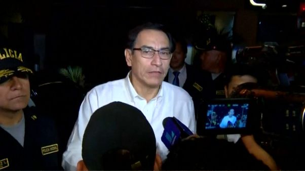 El Congreso peruano aprueba la renuncia de Kuczynsky El Congreso peruano aprueba la renuncia de Kuczynsky
