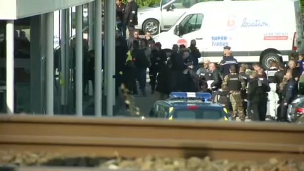 Meghalt a hős francia csendőr Meghalt a hős francia csendőr