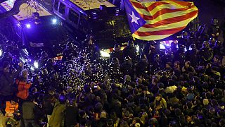 Καταλονία: Στη φυλακή ακόμη 5 πολιτικοί - Διαδηλώσεις σε Μαδρίτη και Βαρκελώνη 