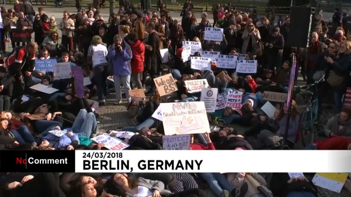  شاهد: آلاف الألمان يشاركون في مسيرات تضامنا مع "مسيرة من أجل حياتنا" الأمريكية