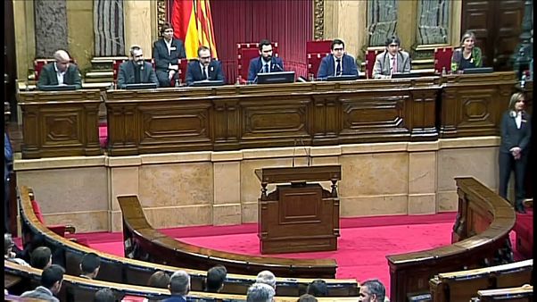 مأزق سياسي جديد في كاتالونيا مع فشل انتخاب رئيس للإقليم وملاحقة القضاء الإسباني للانفصاليين مأزق سياسي جديد في كاتالونيا مع فشل انتخاب رئيس للإقليم وملاحقة القضاء الإسباني للانفصاليين