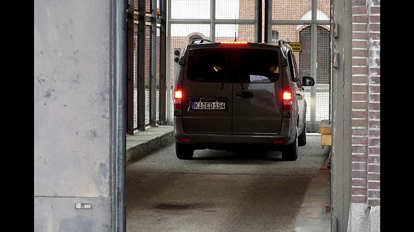 Schleswig: Puigdemont von Autobahnpolizei festgenommen Schleswig: Puigdemont von Autobahnpolizei festgenommen