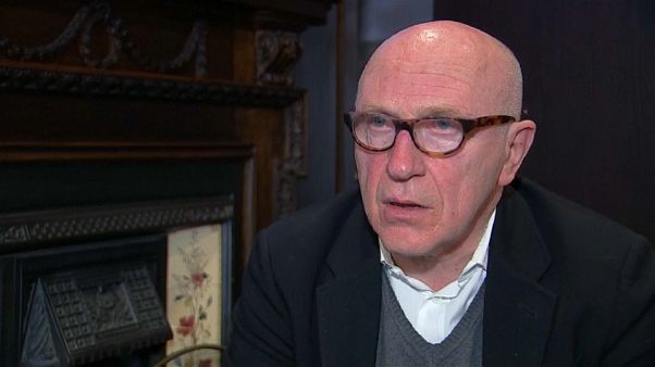 'Puigdemont está muy tranquilo", dice su abogado, que califica de "dictadura" a España 'Puigdemont está muy tranquilo", dice su abogado, que califica de "dictadura" a España