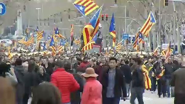 Puigdemont mellett tüntettek Barcelonában Puigdemont mellett tüntettek Barcelonában