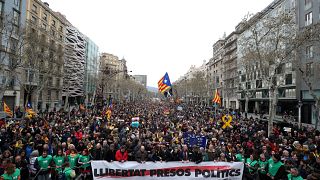 Манифестация в поддержку Пучдемона в Барселоне