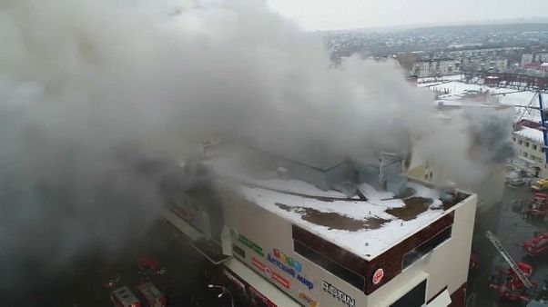 Dutzende Tote bei Feuer in russischem Einkaufszentrum Dutzende Tote bei Feuer in russischem Einkaufszentrum