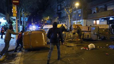 Барселона: стычки манифестантов с полицей