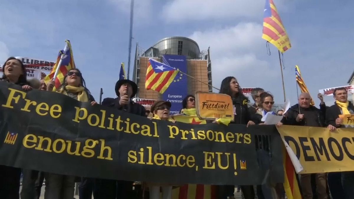 Pro-Catalan rally outside EU headquarters in Brussels