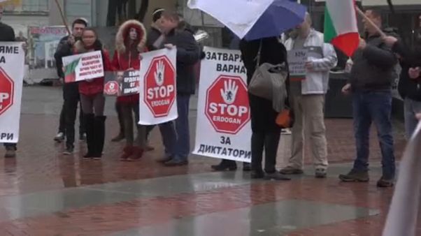 Proteste gegen Erdogan in Bulgarien vor EU-Türkei-Gipfel Proteste gegen Erdogan in Bulgarien vor EU-Türkei-Gipfel
