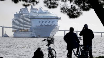 "Симфония морей" - крупнейший в мире лайнер