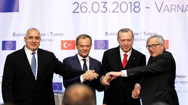 Βάρνα: Αυστηρό μήνυμα ΕΕ σε Ερντογάν για Αιγαίο και Κύπρο Βάρνα: Αυστηρό μήνυμα ΕΕ σε Ερντογάν για Αιγαίο και Κύπρο