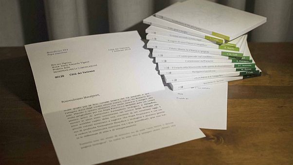 Le distonie della comunicazione vaticana Le distonie della comunicazione vaticana