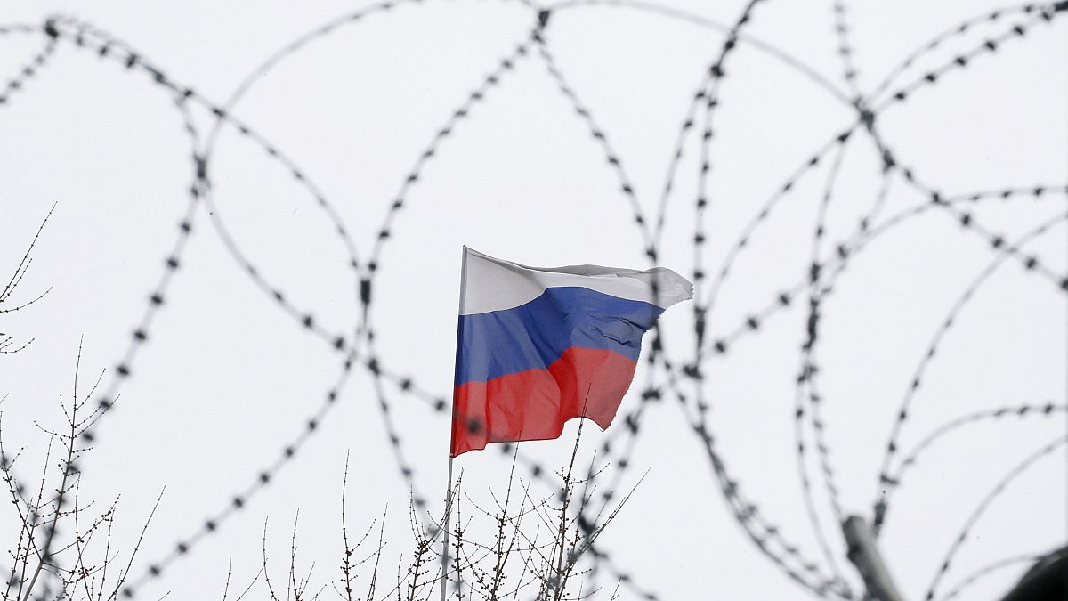 Ρωσία: «Εχθρική κίνηση» οι μαζικές απελάσεις διπλωματών