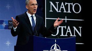 A NATO csökkenti az orosz képviselők számát