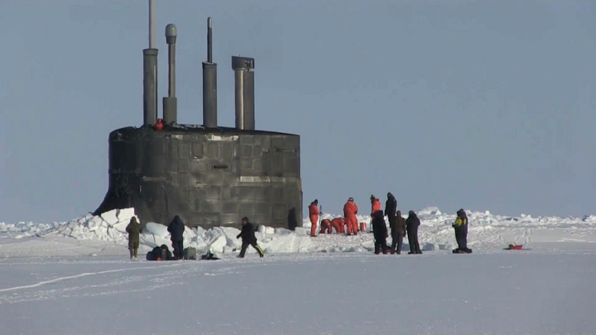  ویدئو؛ لحظه بیرون آمدن زیردریایی‌های‌ هسته‌ای آمریکا از زیر یخ‌های قطبی