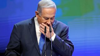 Benjamin Netanyahou tousse lors d'une conférence sur la santé le 27 mars
