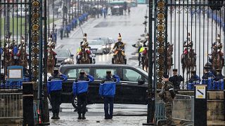 فرنسا تكرم الضابط أرنو بلترام الذي قتل في هجوم تريب الإرهابي