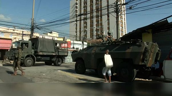 Brasile, blitz della polizia nelle favelas di Rio de Janeiro Brasile, blitz della polizia nelle favelas di Rio de Janeiro