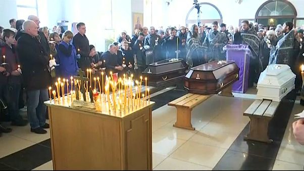 Funerales de víctimas del incendio del centro comercial en Kémerovo Funerales de víctimas del incendio del centro comercial en Kémerovo