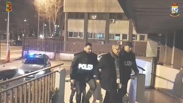 İtalya'da IŞİD operasyonu: 2 gözaltı İtalya'da IŞİD operasyonu: 2 gözaltı