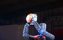Eccovi Cue, la nuova stella (autodidatta) del basket