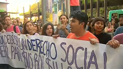 Disturbios en una manifestación estudiantil en Chile