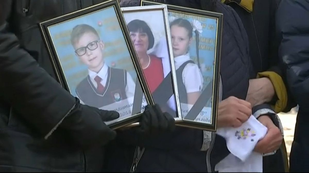 Трагедия в Кемерове: первые похороны 