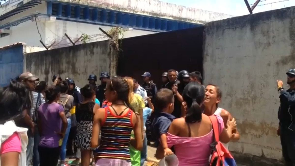 68 muertos en un un motín en una comisaría de Venezuela