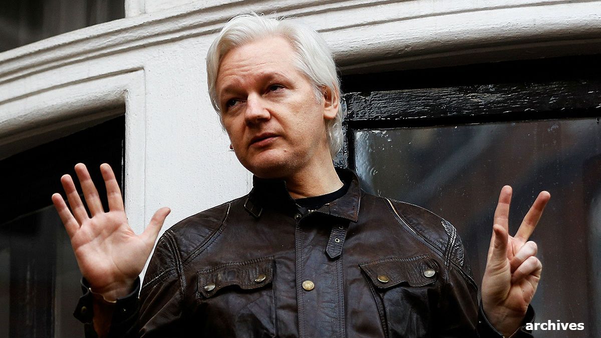 Julian Assange privé d'internet