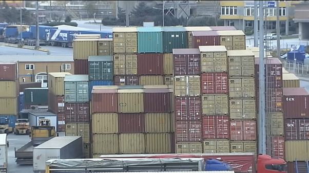 Türkiye ekonomisi 7.4 büyüdü Türk Lirası Dolar ve Euro karşısında eridi Türkiye ekonomisi 7.4 büyüdü Türk Lirası Dolar ve Euro karşısında eridi