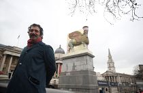 London: Assyrischer Lamassu aus Sirupdosen schmückt Trafalgar Square