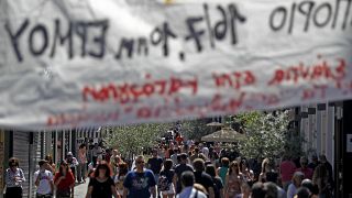 Συγγνώμη ζητεί από την Ελλάδα ο Guardian μετά τον σάλο για το πακέτο διακοπών της κρίσης