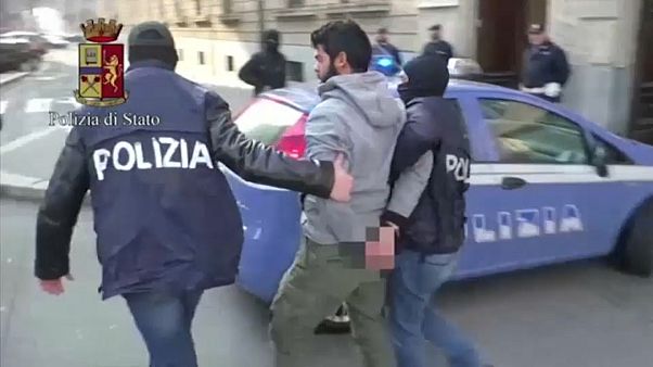 Italien: Schlag gegen islamistische Terrorzelle Italien: Schlag gegen islamistische Terrorzelle