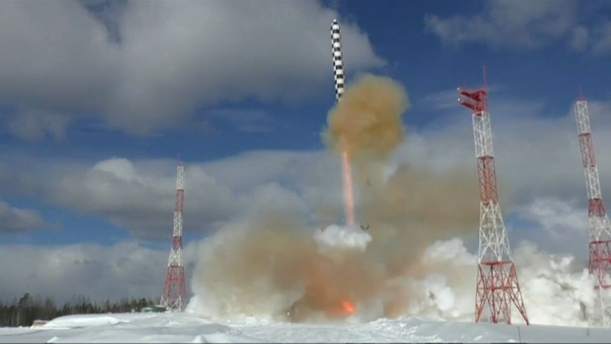 [Vídeo] Rusia prueba su nuevo misil balístico intercontinental "Satán 2"