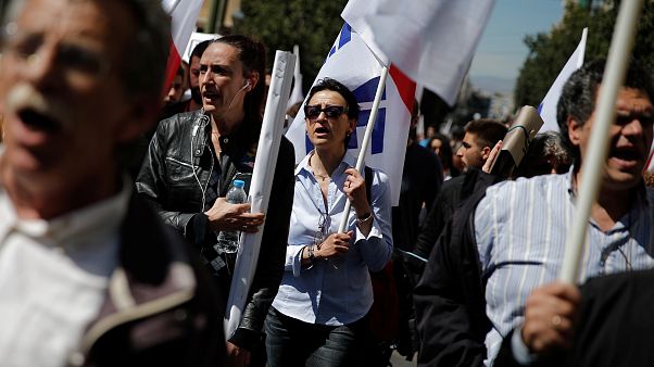 Οι αναπληρωτές δάσκαλοι εκπέμπουν SOS - Χημικά στο Μαξίμου Οι αναπληρωτές δάσκαλοι εκπέμπουν SOS - Χημικά στο Μαξίμου