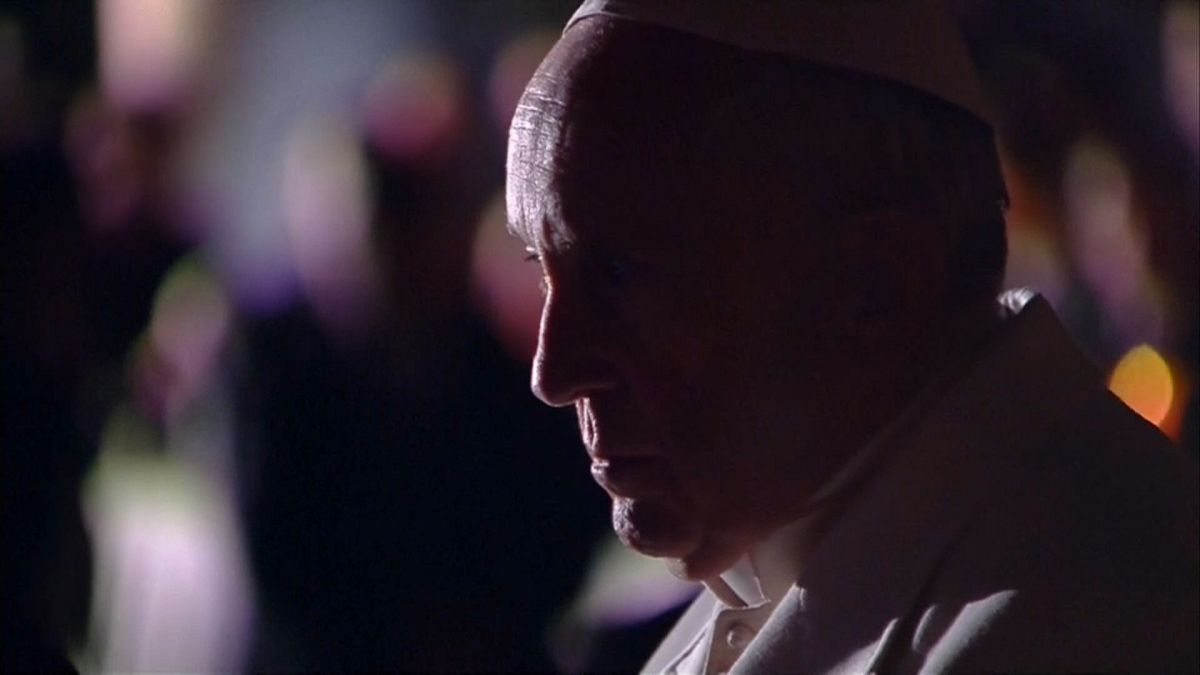 Папе Франциску "стыдно" за сегодняшний мир