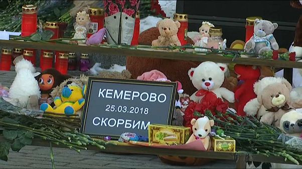 Kemerovo beweint 41 getötete Kinder Kemerovo beweint 41 getötete Kinder