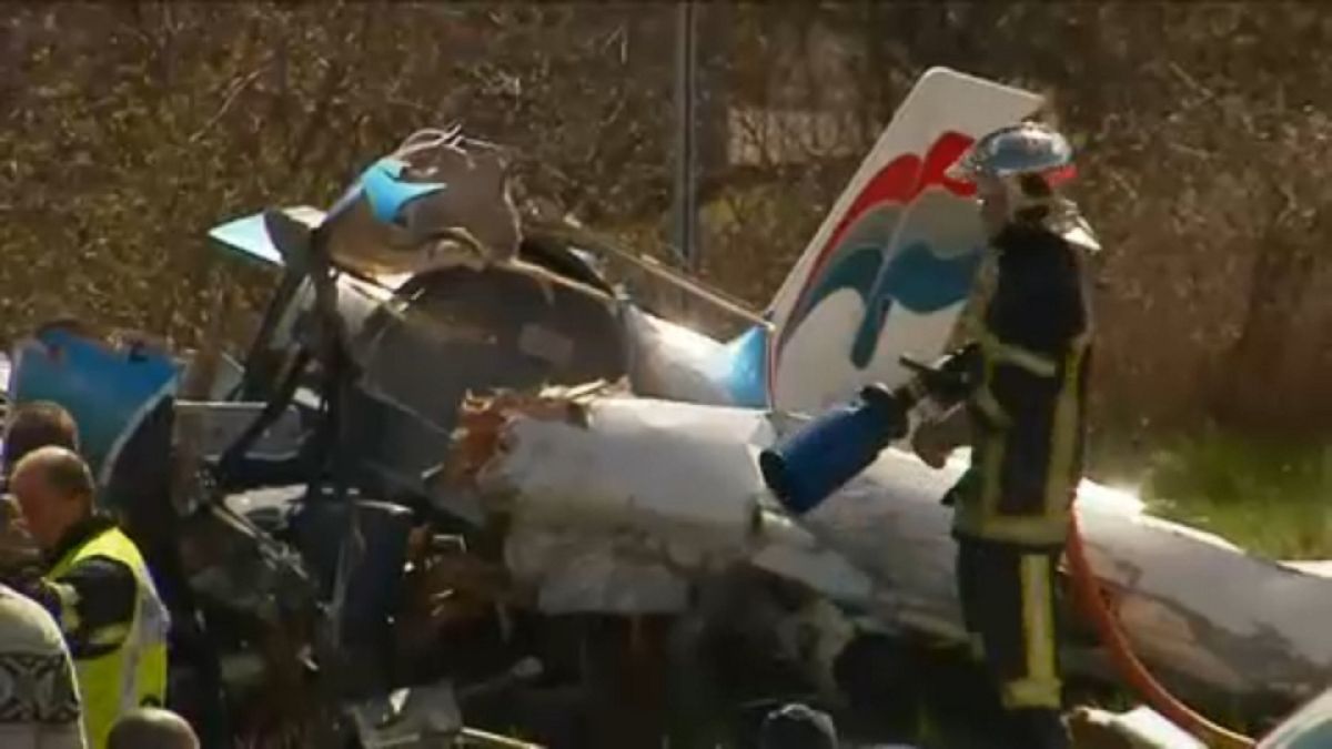 Franciaországi repülőgépbaleset: két halott