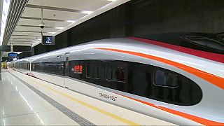 الصين تختبر قطارات فائقة السرعة على خط جديد