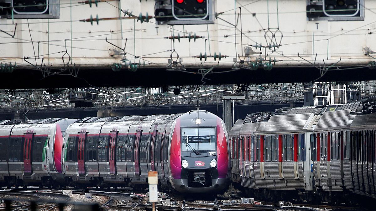 A train arrives at the Gare Saint-Lazare railway station