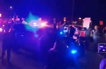 Polizeiauto fährt 61-jährige Demonstrantin an