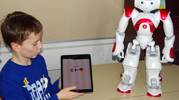 Finlandiya'da robot öğretmen derslere giriyor Finlandiya'da robot öğretmen derslere giriyor