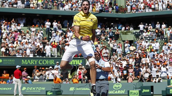 John Isner Miami Açık'da kariyerinin en büyük zaferini elde etti John Isner Miami Açık'da kariyerinin en büyük zaferini elde etti