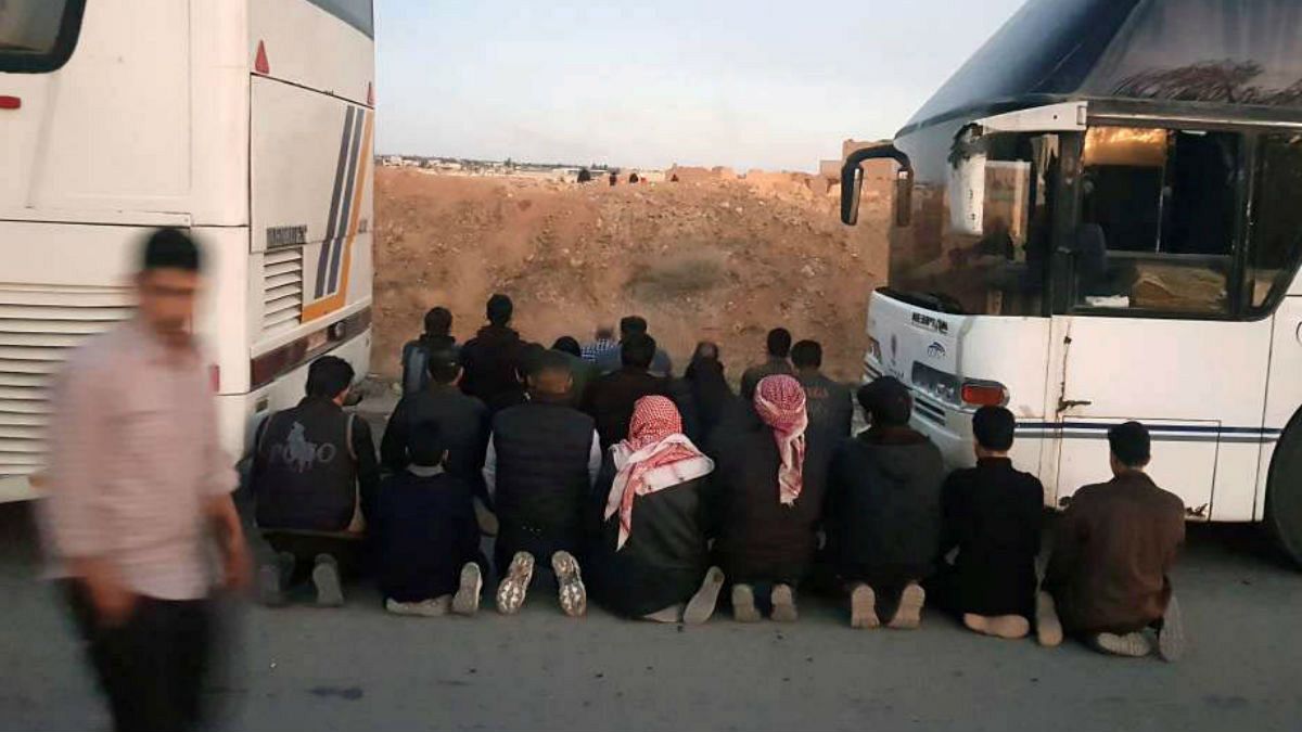 سوریه؛ اولین گروه از جنگجویان جیش‌الاسلام از دوما در غوطه شرقی خارج شدند