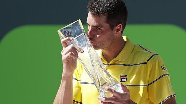 Tennis: a Miami Isner fa il colpo Tennis: a Miami Isner fa il colpo