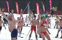 Sotschi: Mit Badeanzug und Skiern auf Weltrekordjagd
