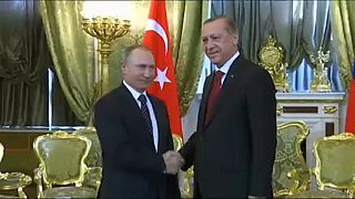 Erdogan és Putyin szorosabbra fűzi a kapcsolatokat