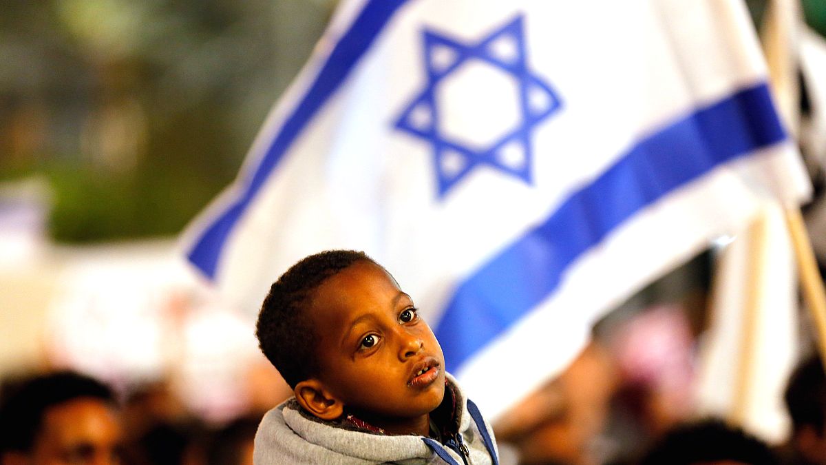 İsrail Afrikalı göçmenler anlaşmasında geri adım attı